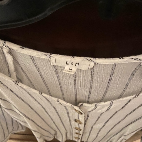 Women pinstripe casual shirt - Picture 3 of 3